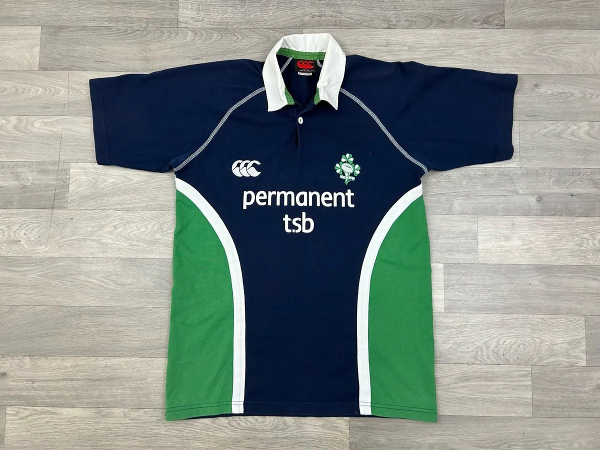 Vintage 2002 Ireland Rugby Training Jersey Shirt - Image 1
