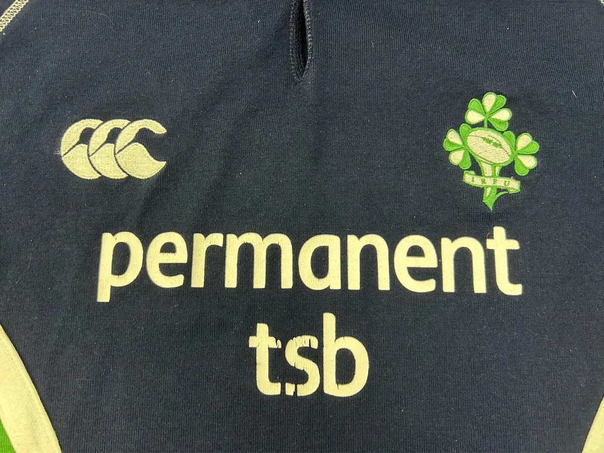 Vintage 2002 Ireland Rugby Training Jersey Shirt - Image 3