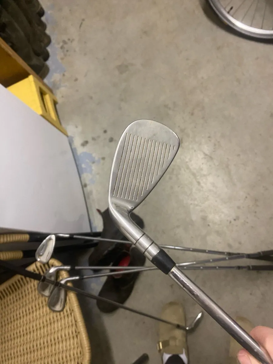 Golf clubs - Image 1