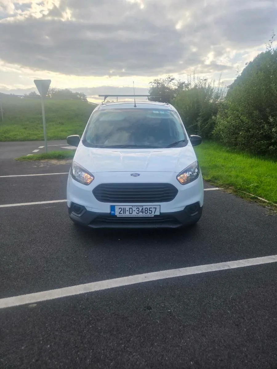 Ford Transit 2021 - Image 2