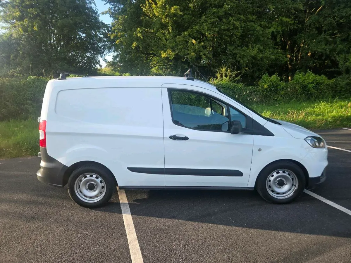Ford Transit 2021 - Image 3