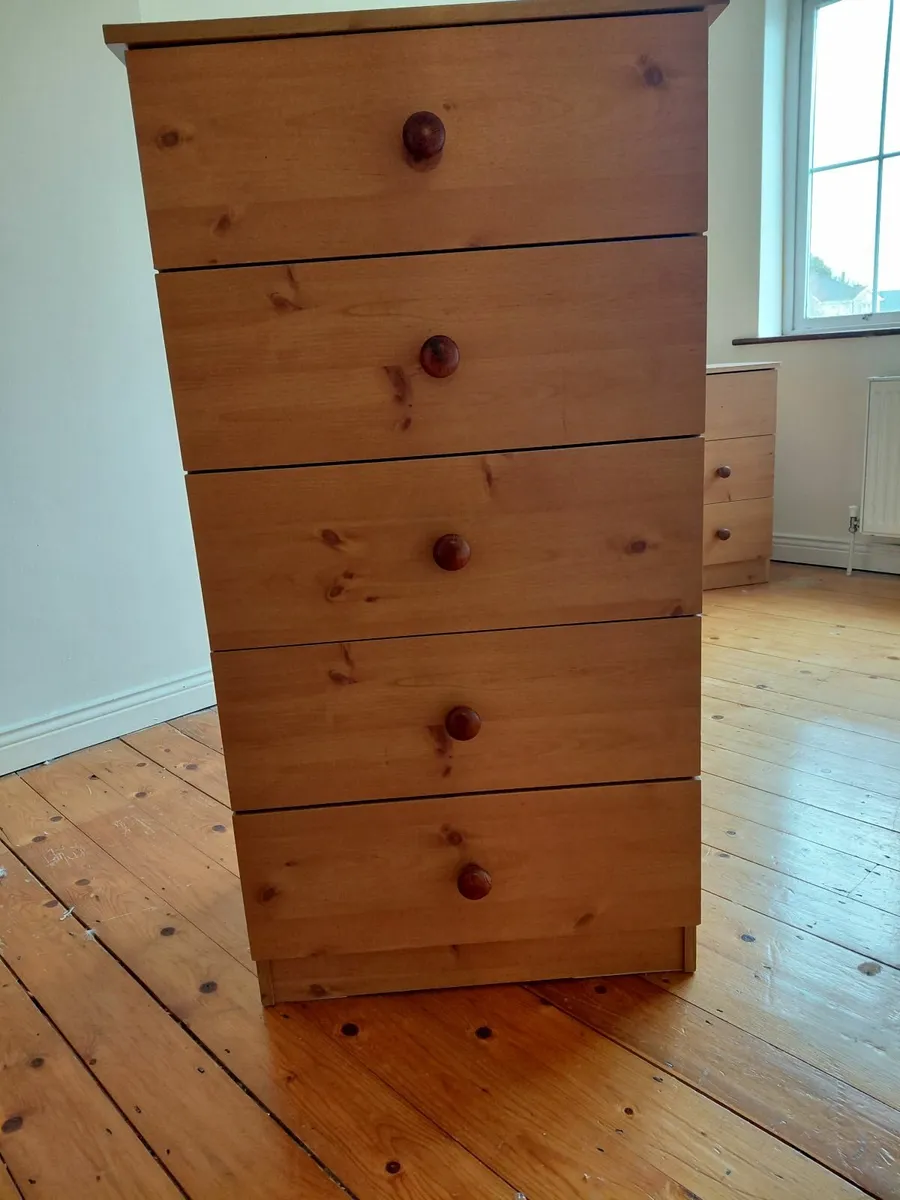 Table and chairs, - Image 3