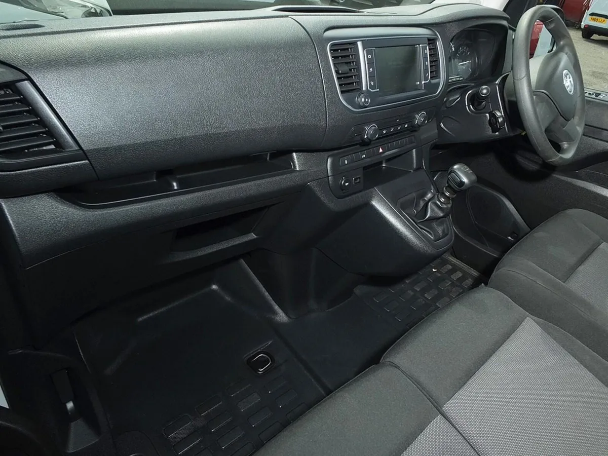 2023 Vauxhall Vivaro Panel Van - Image 4