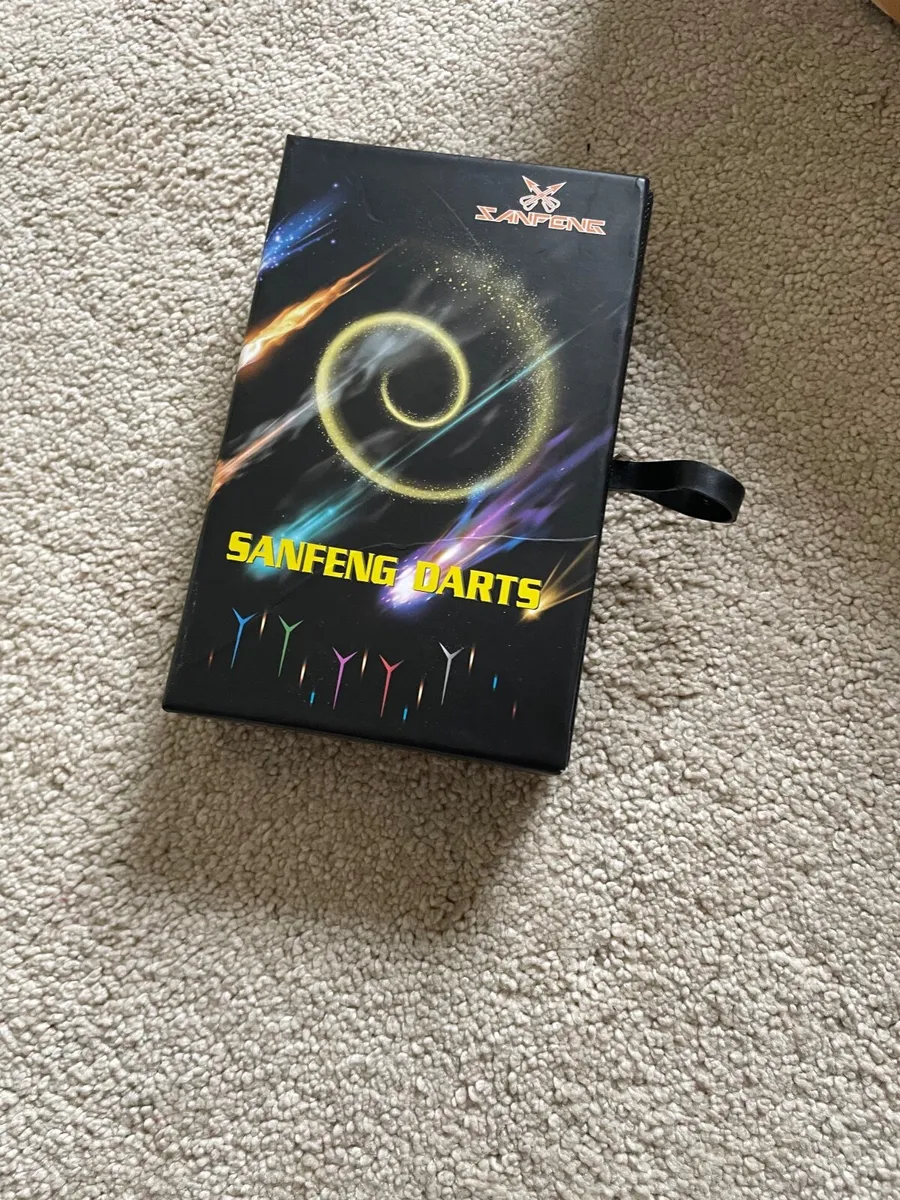 Dart board, dart mat and darts - brand new - Image 2