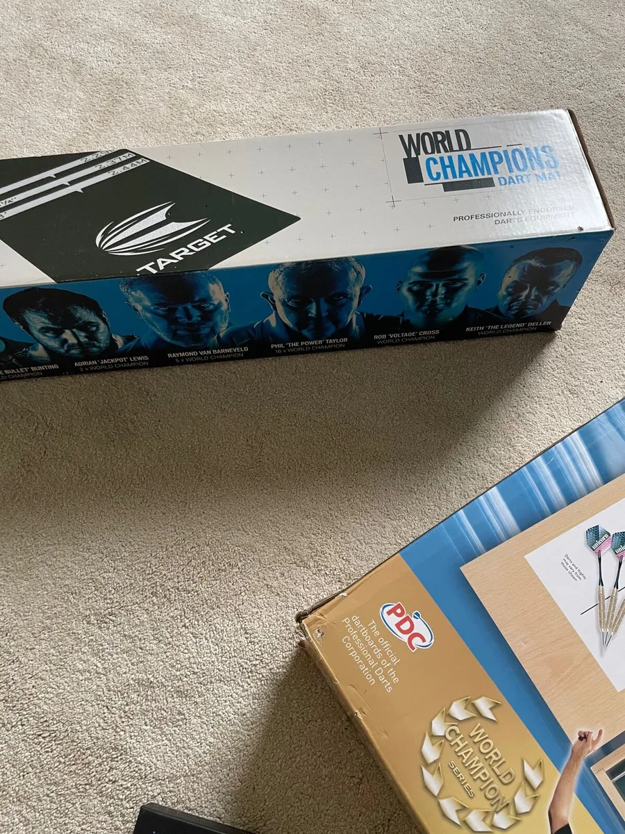 Dart board, dart mat and darts - brand new - Image 4