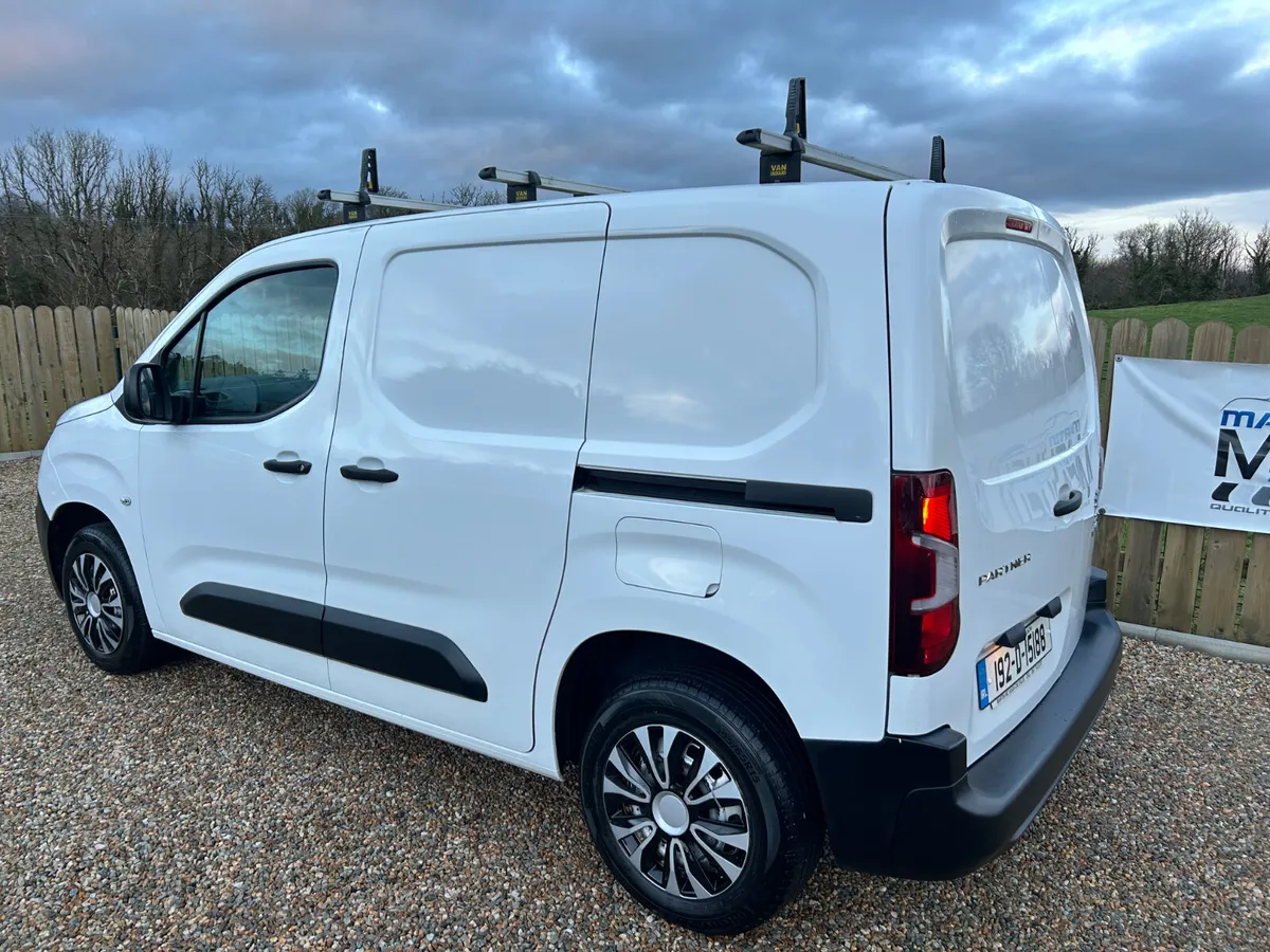 Peugeot Partner 2019 3 seat NO VAT - Image 2