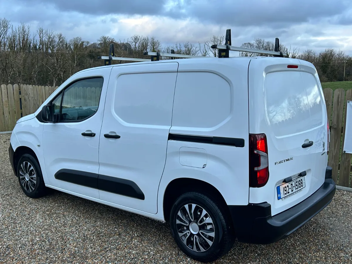 Peugeot Partner 2019 3 seat NO VAT - Image 4