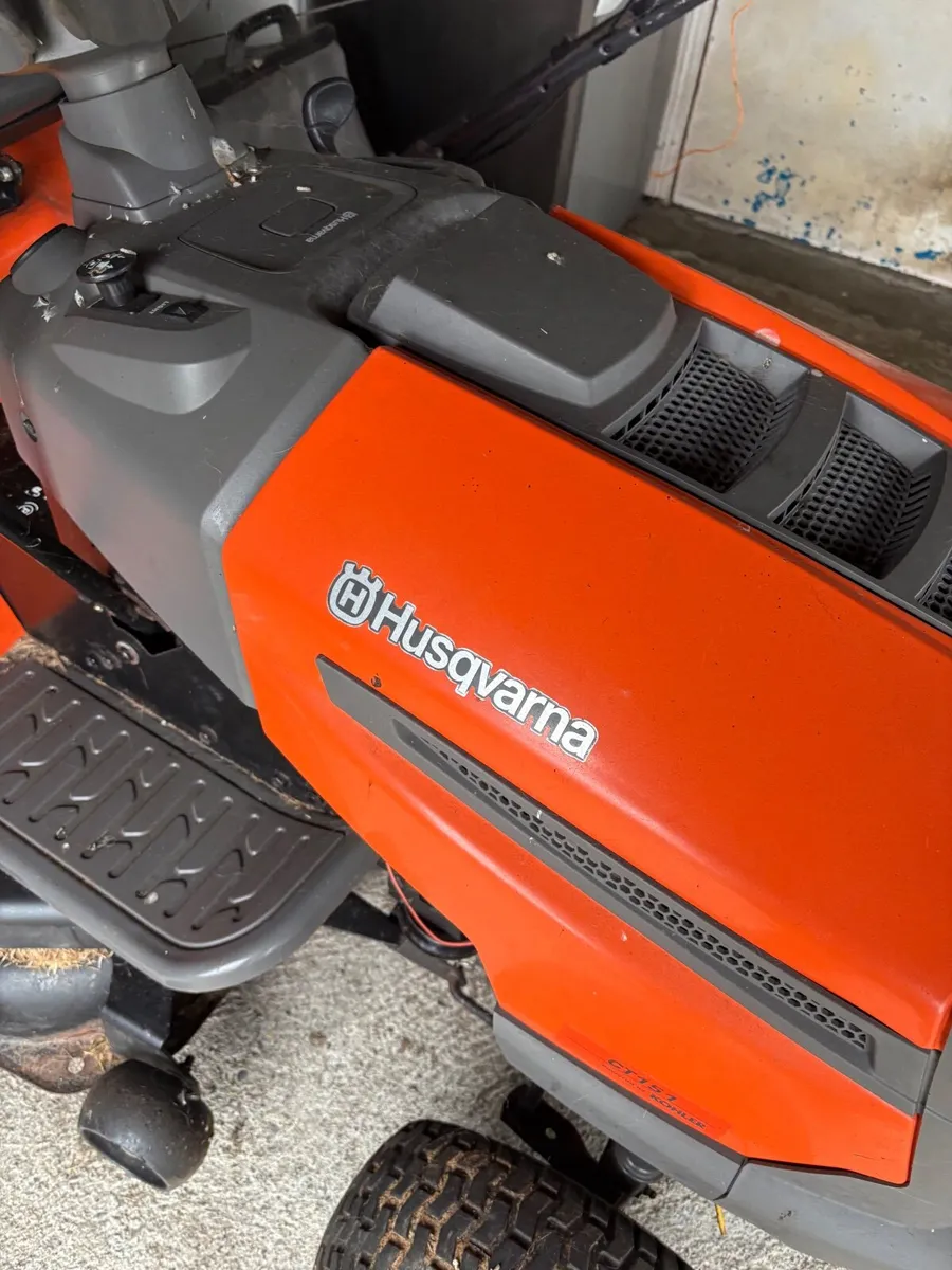 Ride on lawnmower - Image 2