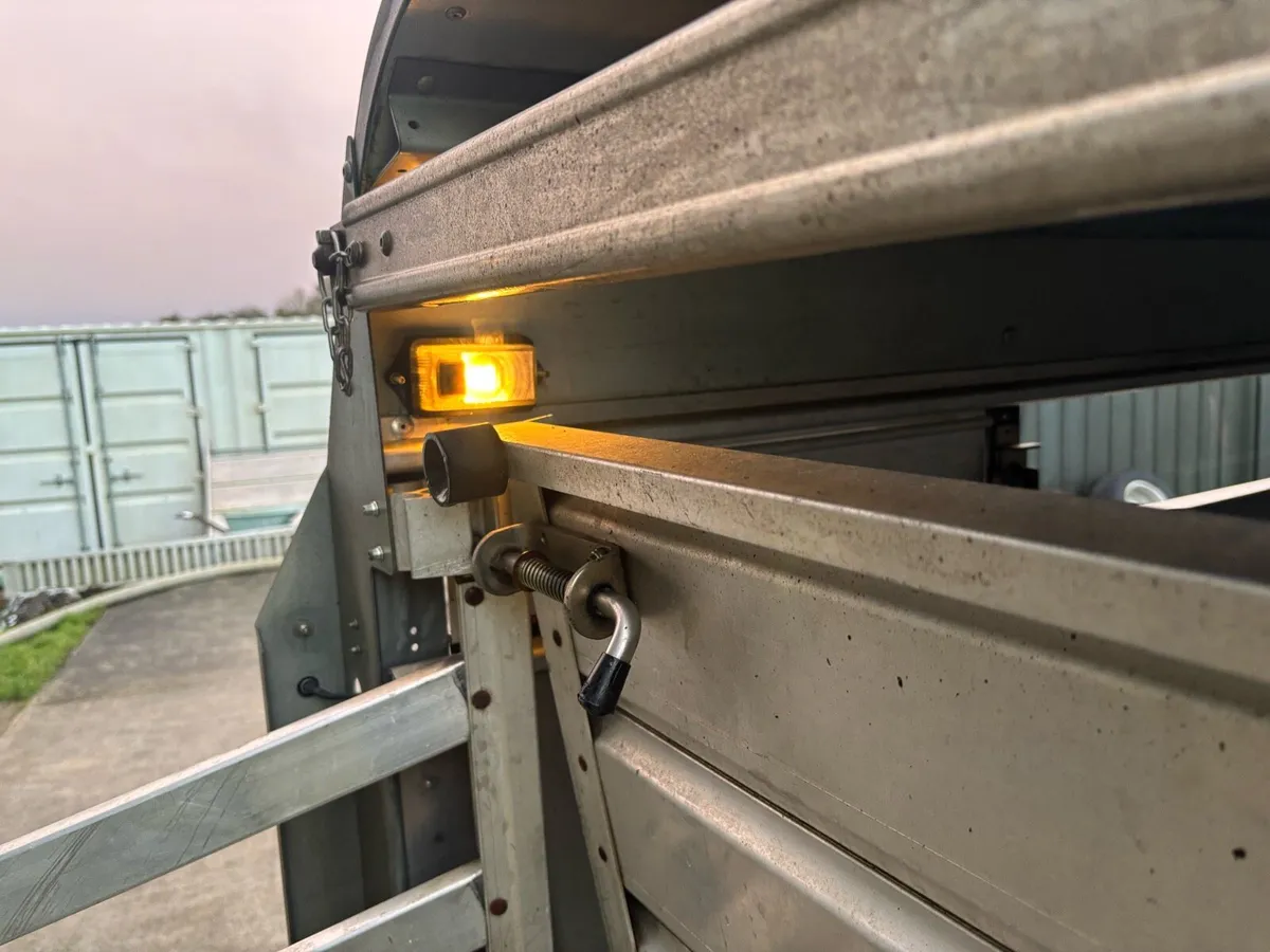 2019 Ifor Williams 12x6 with decks - Image 2