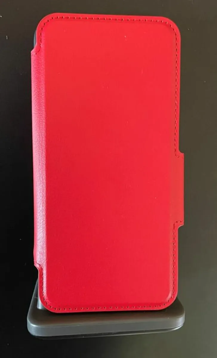 Doro 8100 Plus 4G Unlocked Smartphone for Seniors - Image 2