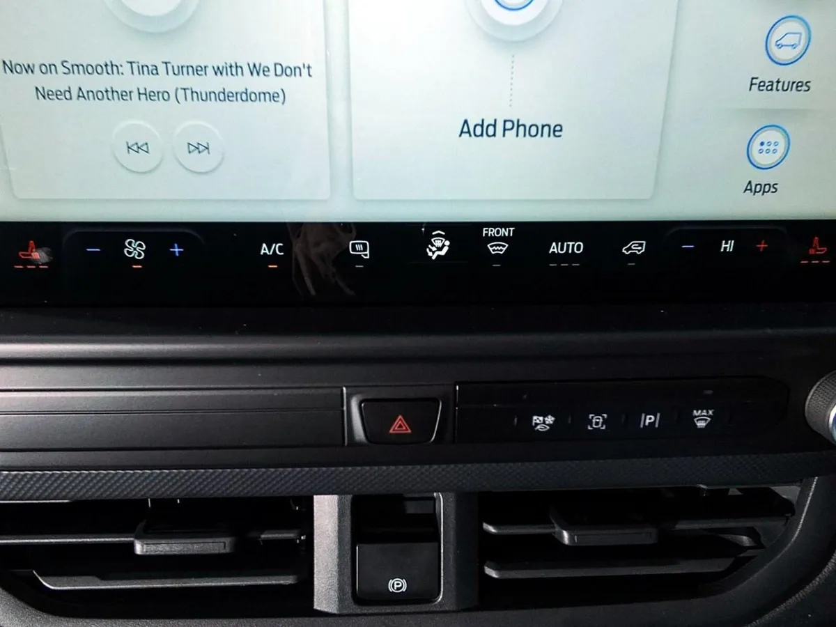 2025 Ford Transit Custom Panel Van - Image 4