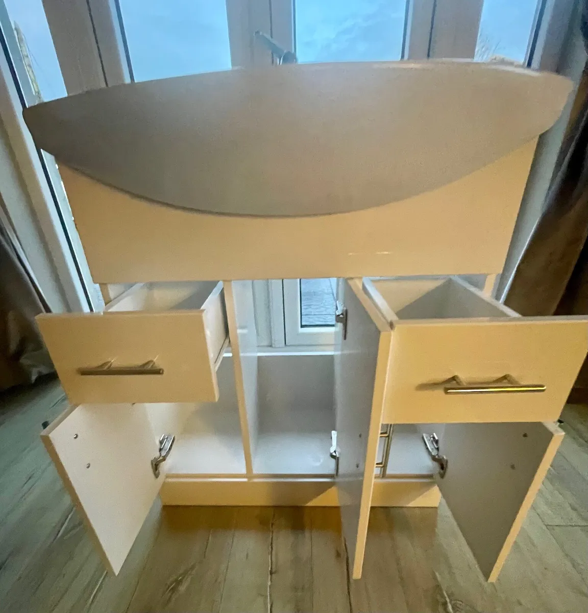 Sonas Vanity Unit with Sink - Image 3