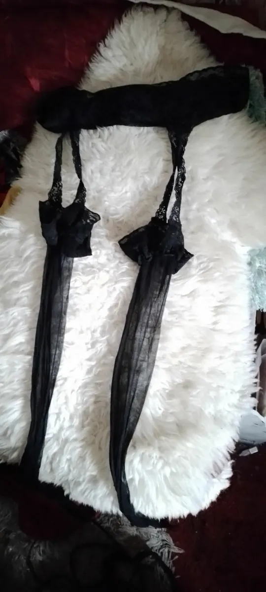 Crossdresser? Lingerie.wigs dresses - Image 3