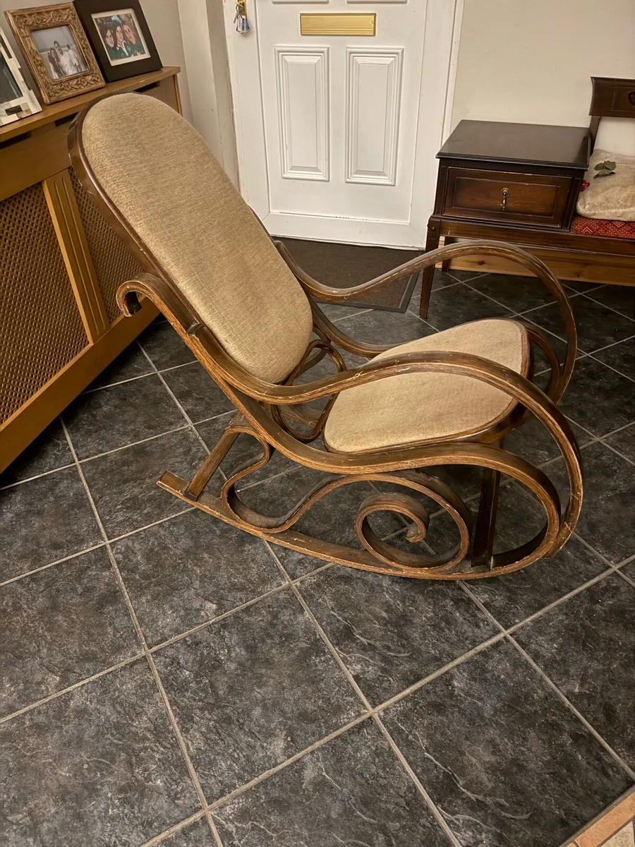 Rocking chair - Image 1