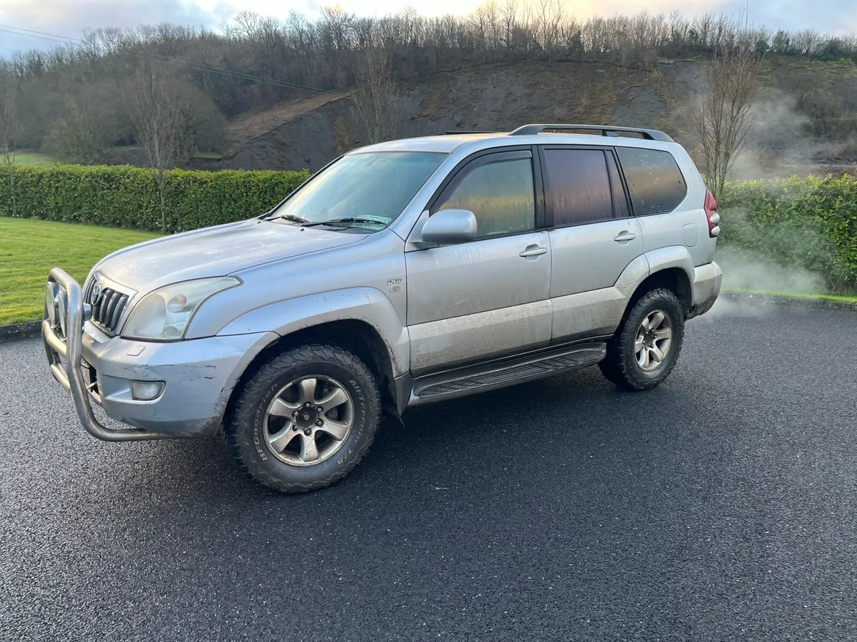 Landcruiser  taxed and tested no rust - Image 3