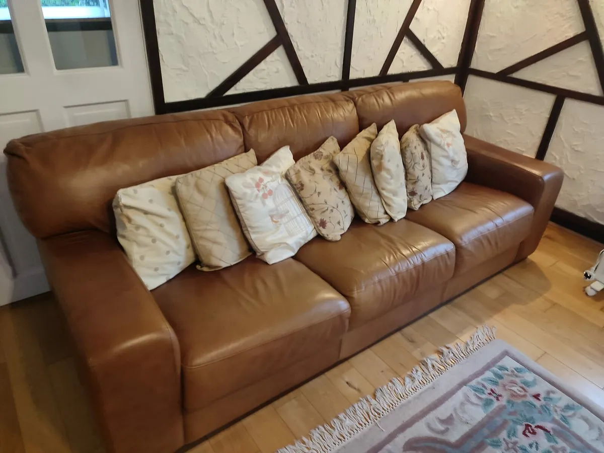 Leather 3 Piece Suite - Image 1