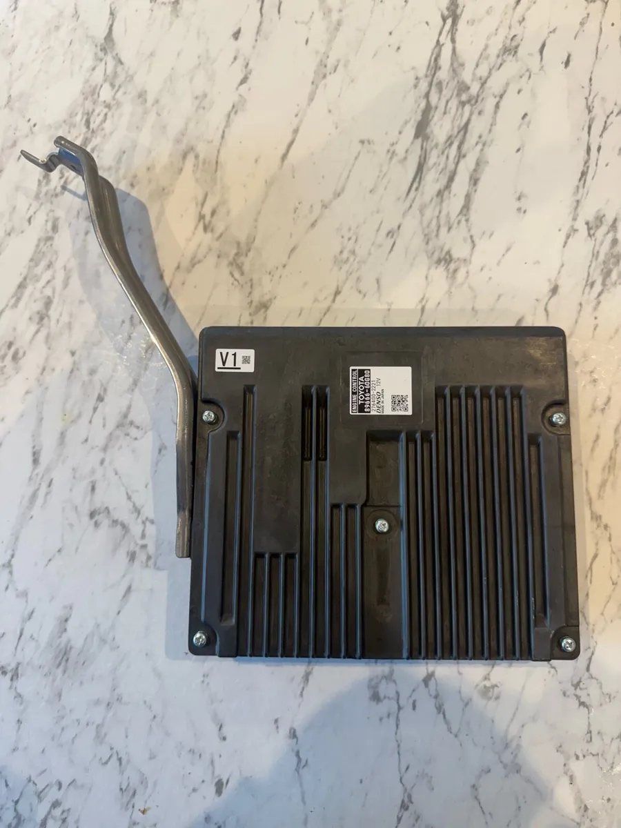 Toyota landcruiser spares - Image 2