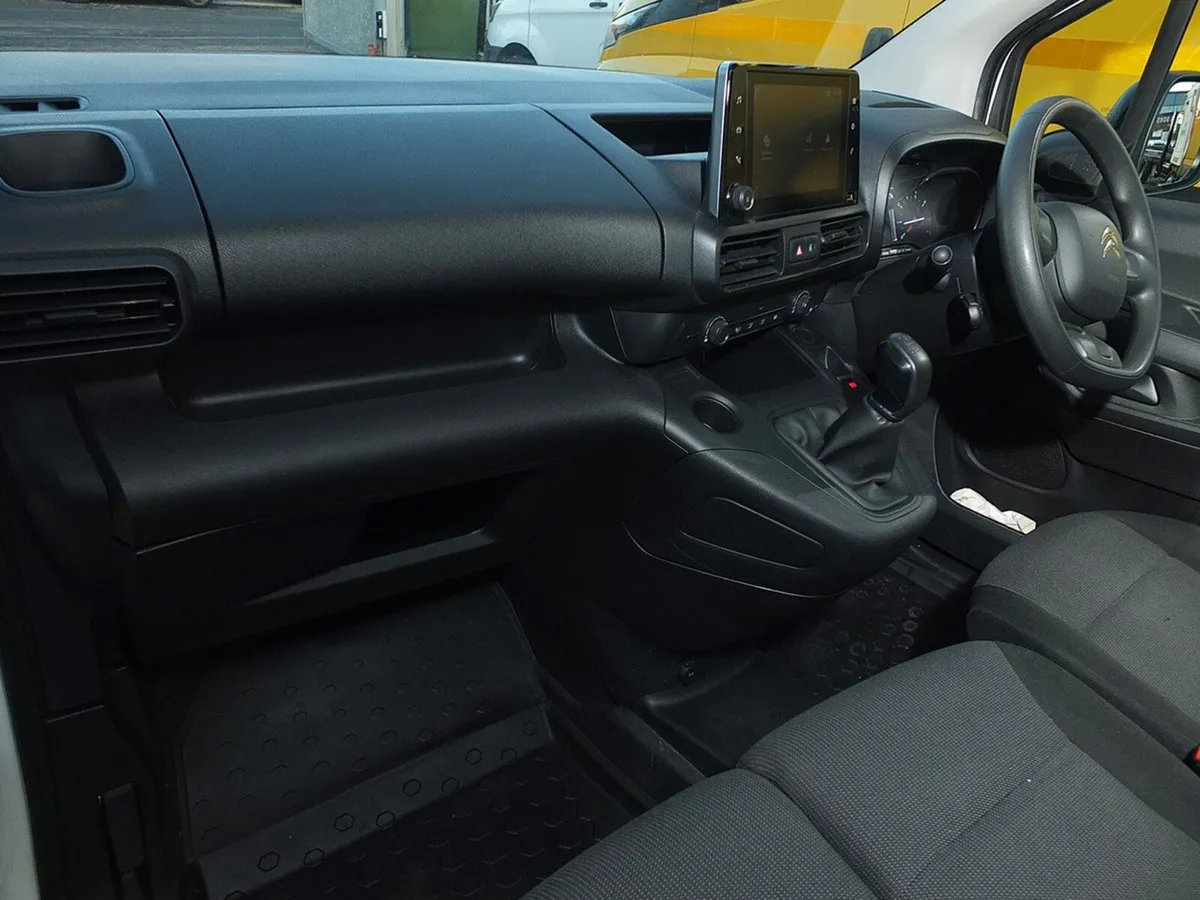 2021 Citroen Berlingo Small Panel Van - Image 2