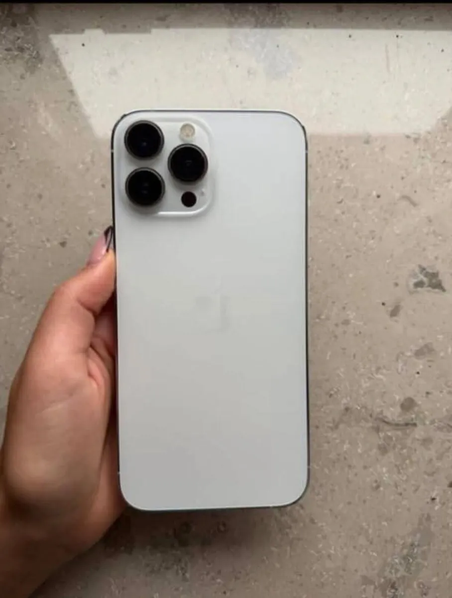 iPhone 13 Pro Max - Image 1