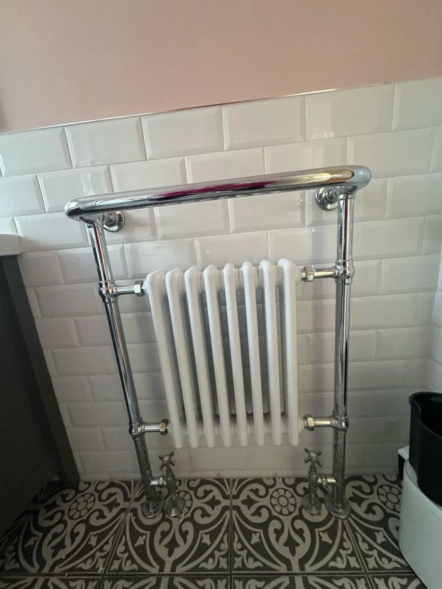 Column towel radiator chrome - Image 3