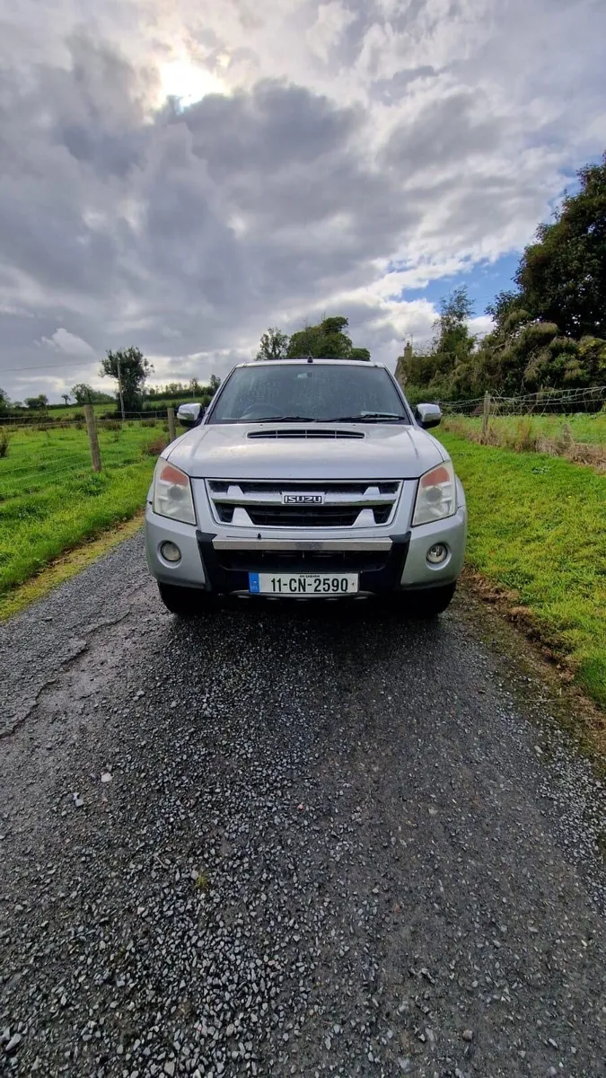 Isuzu Rodeo - Image 4