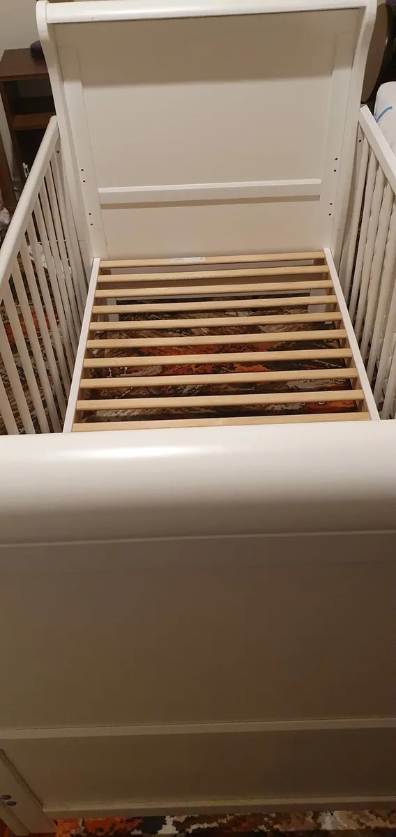 Bella Baby Sleigh Cot and Toddler Bed - Image 2