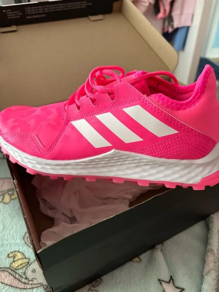 brand new Adidas runners - Image 3