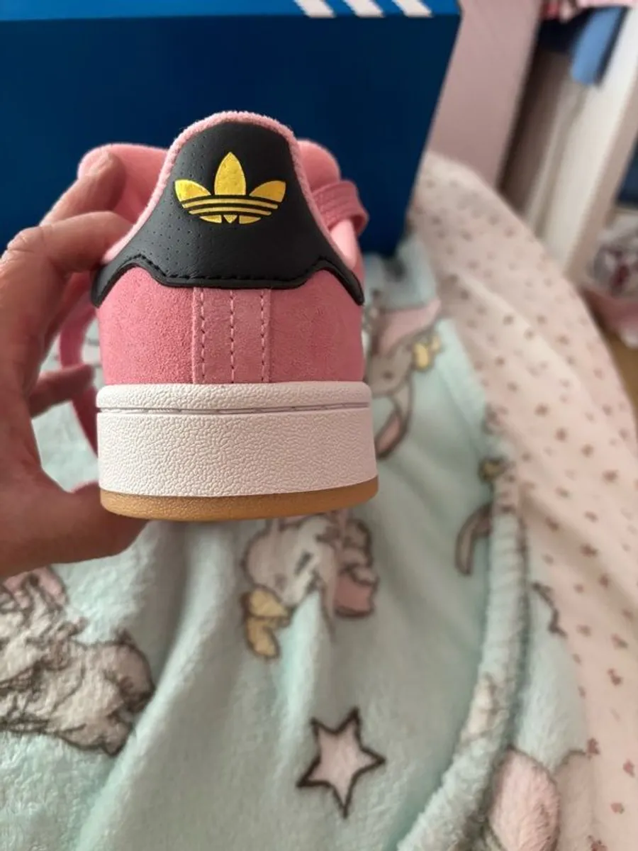 brand new Adidas runners - Image 3