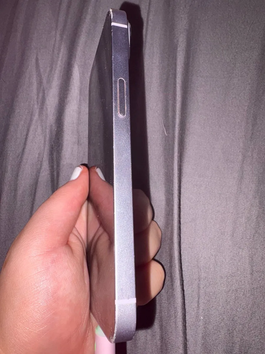 Iphone 14 - Image 4