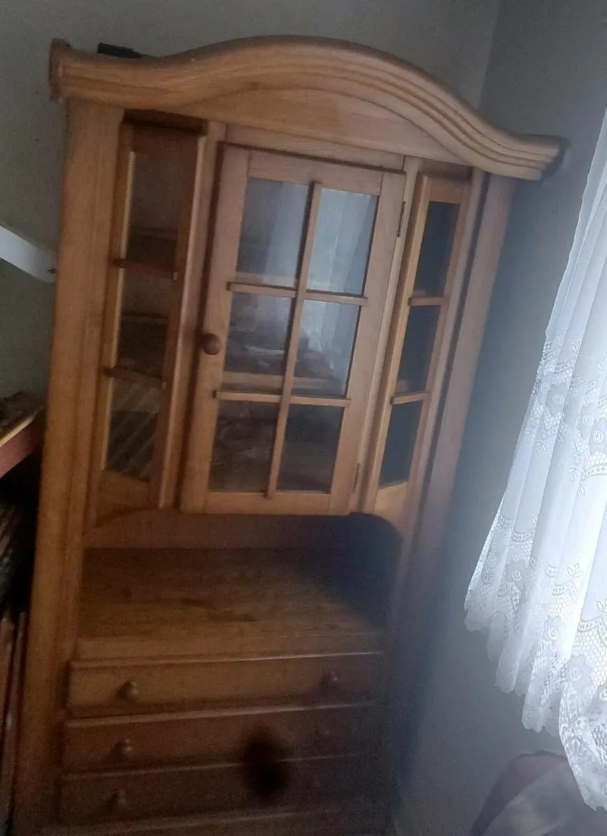 Cabinet - Image 2