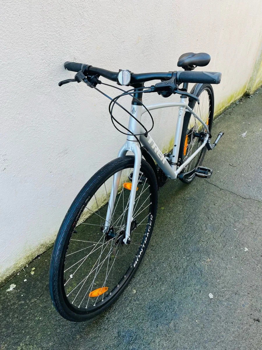 Trek fx2 disc hybrid bike - Image 3