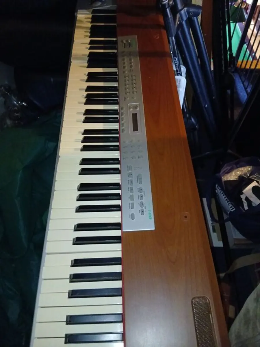 SUZUKI SS 100 Digital piano - Image 1