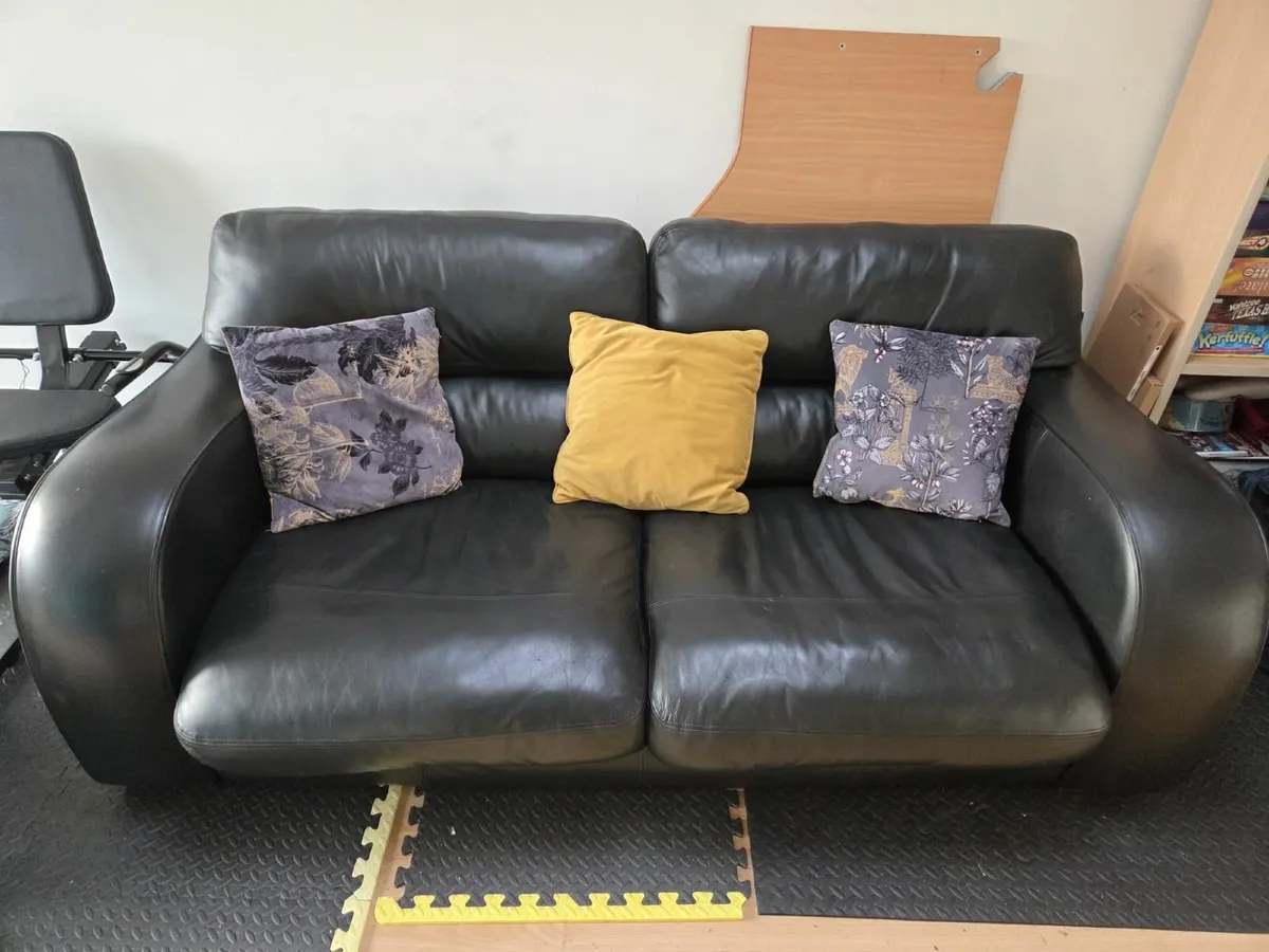 3 seater black leather couch