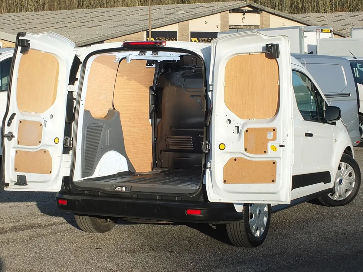 2023 Ford Transit Connect Small Panel Van - Image 3