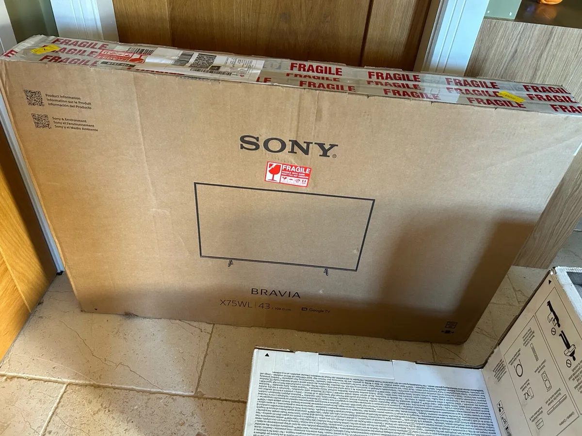 Sony Bravia tv - Image 1