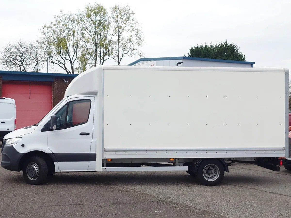 2022 Mercedes-Benz Sprinter Luton Box Van - Image 1