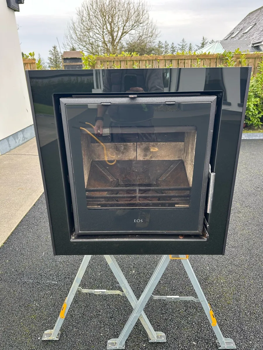 9kw Solid Fuel Cassette Stove - Image 1