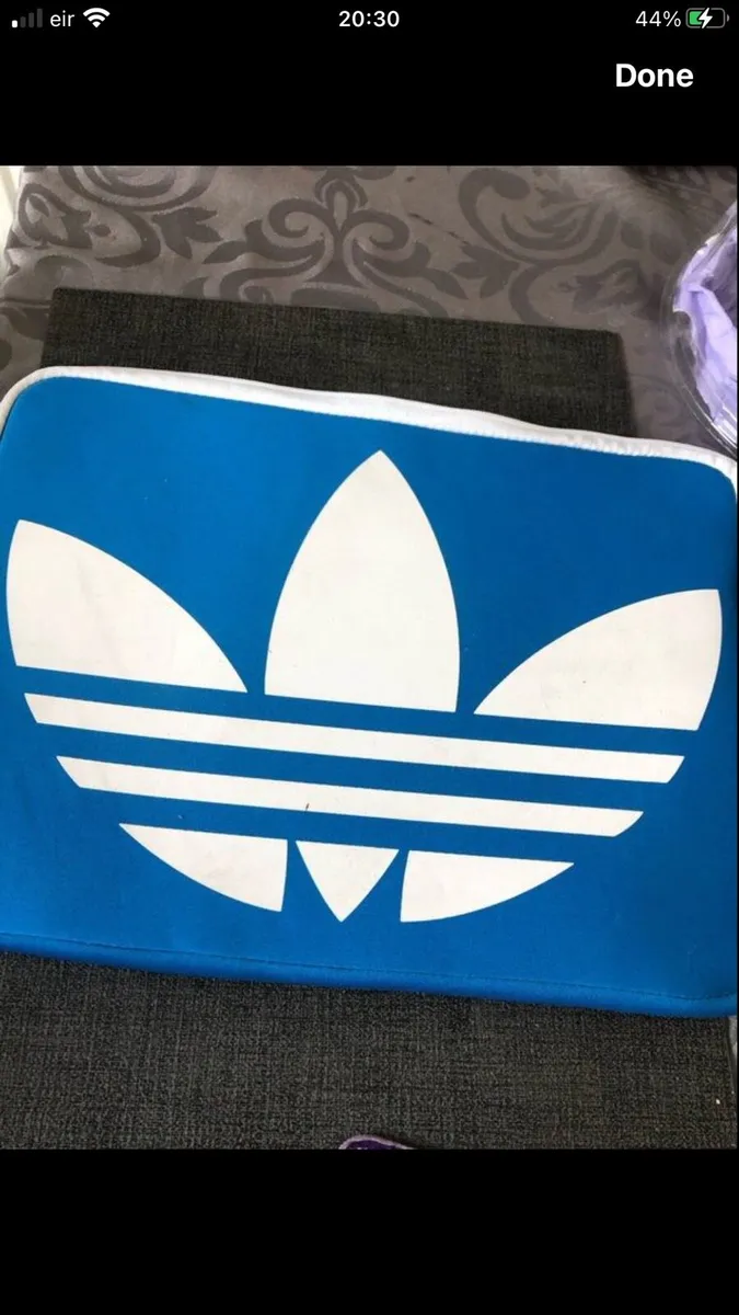 Laptop cover €10 - Image 1