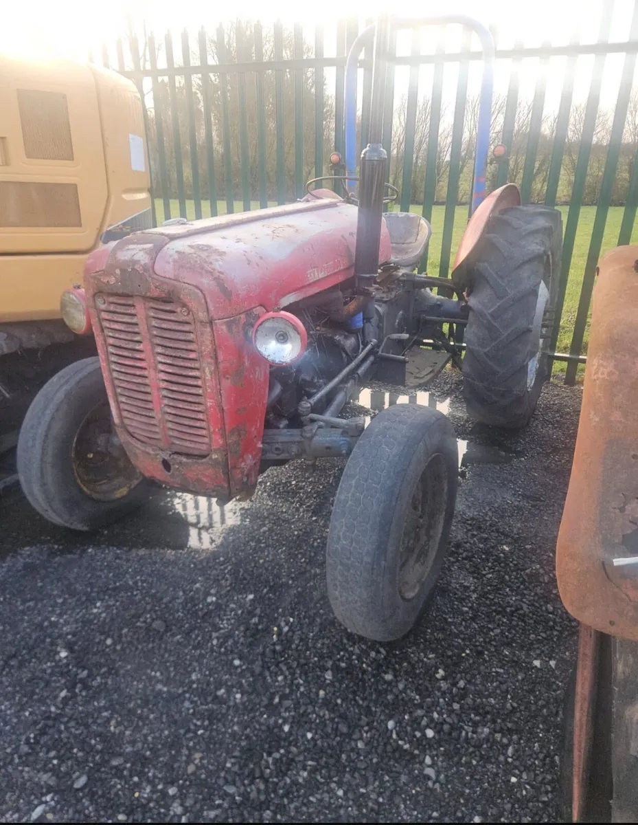 Massey 35x - Image 1