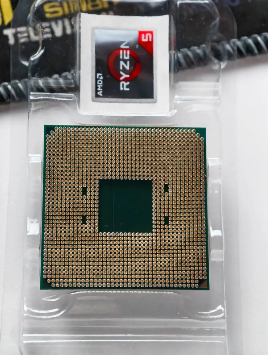 AMD Ryzen 5 3600X - Image 2