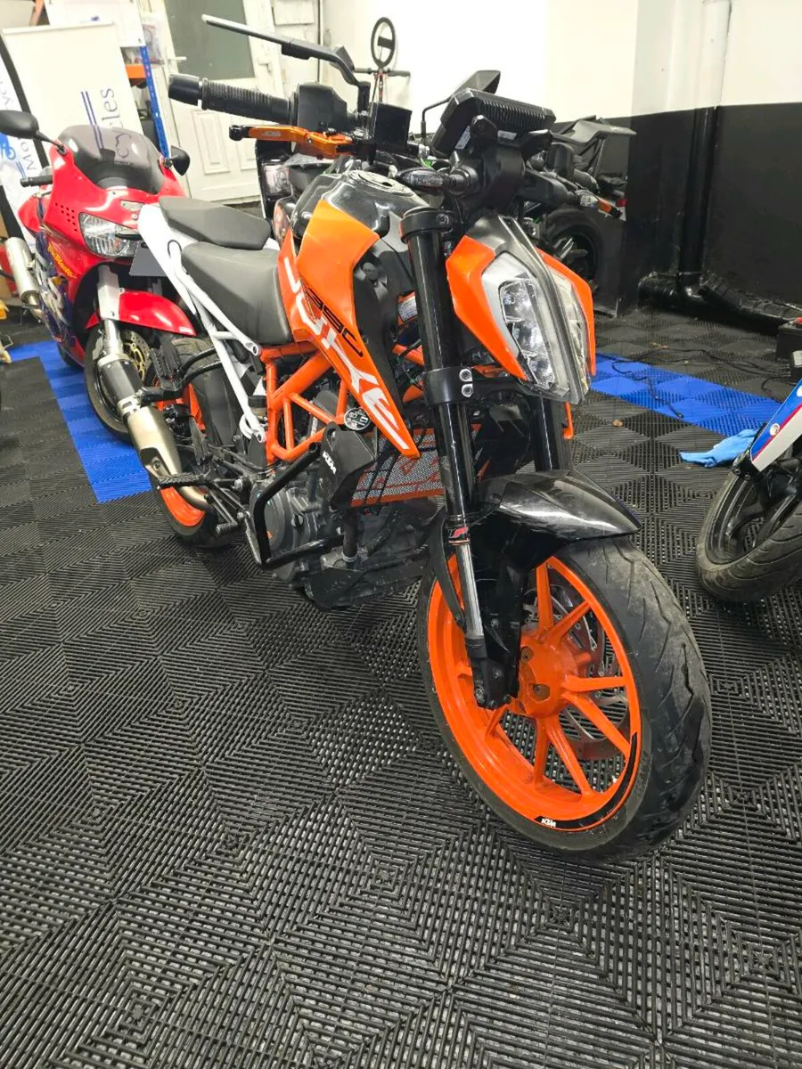 KTM DUKE 390 - Image 1