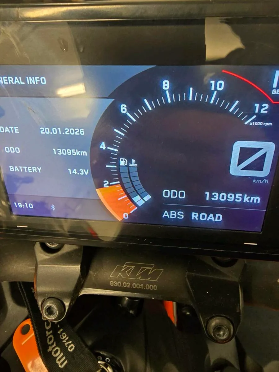 KTM DUKE 390 - Image 2