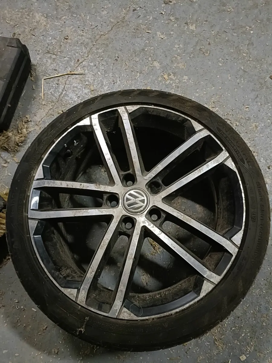VW GTD Rim & Tyre - Image 3