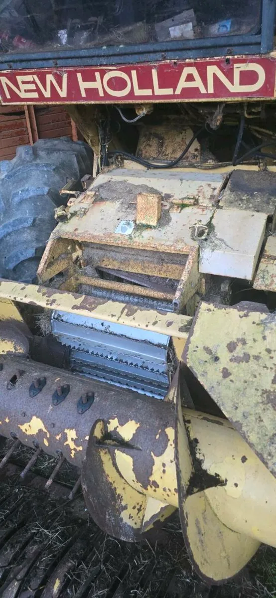 New Holland 2205 - Image 2