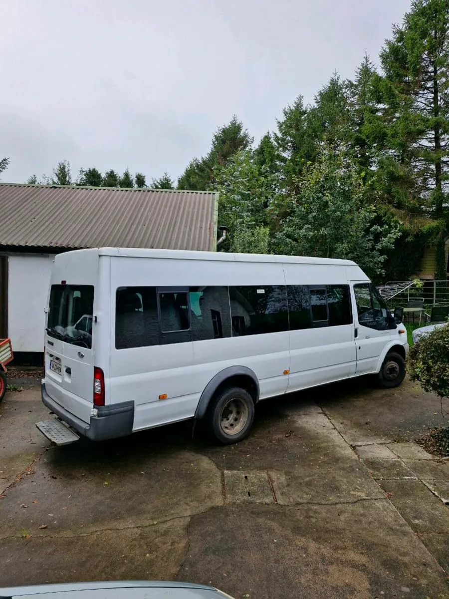 Ford transit bus - Image 3