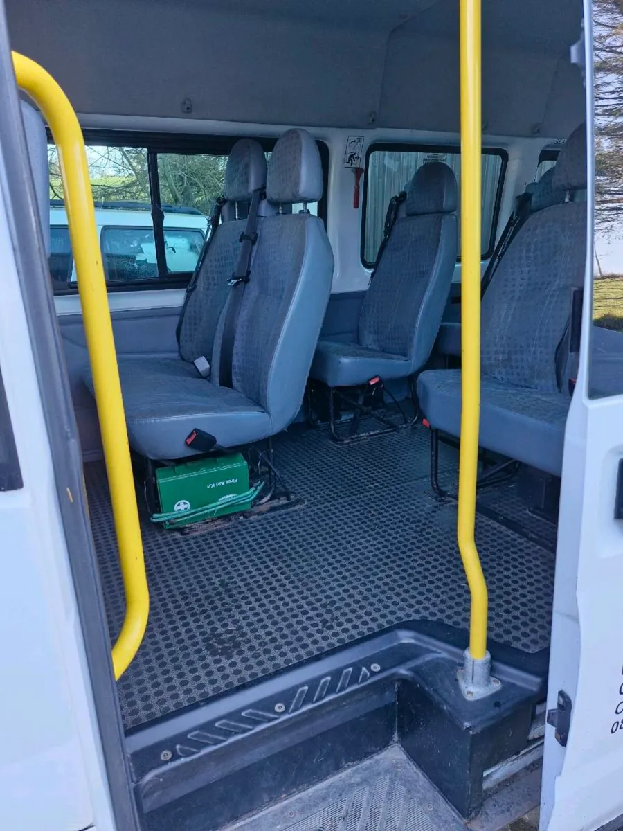Ford transit bus - Image 4
