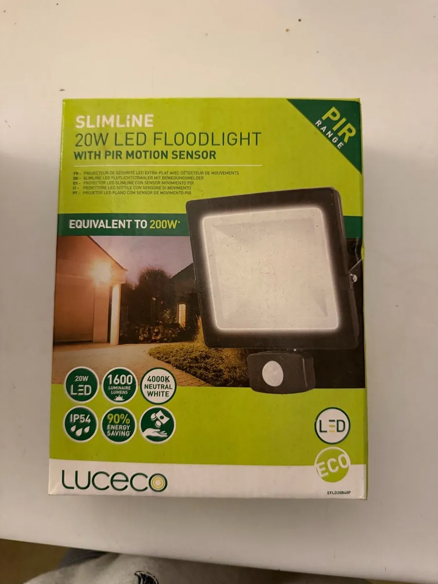20W LED Floodlight - Image 1