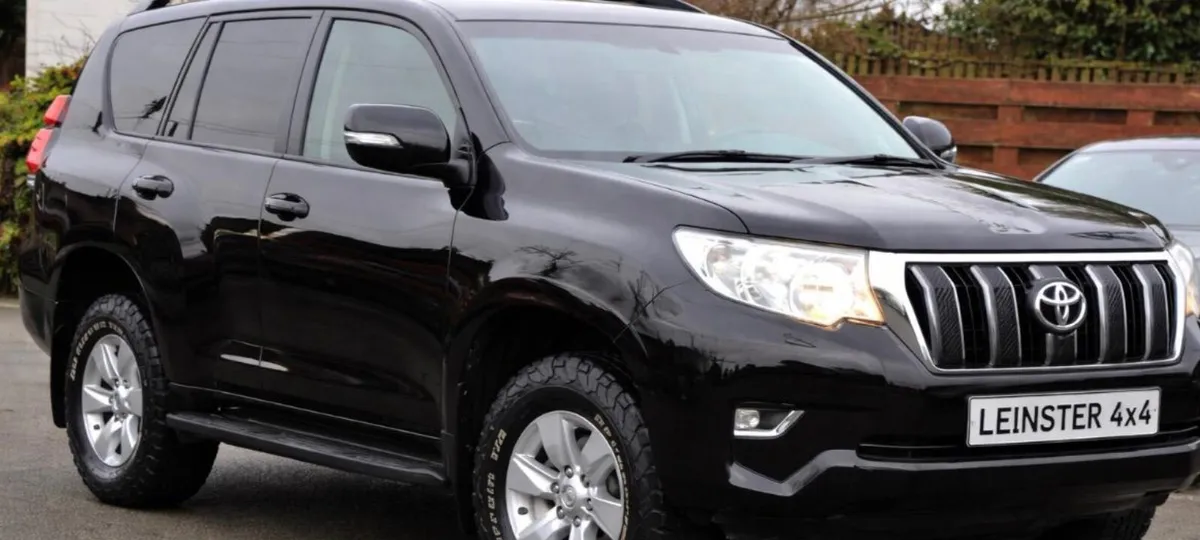 2023 Toyota Landcruiser Automatic Breaking Only - Image 3