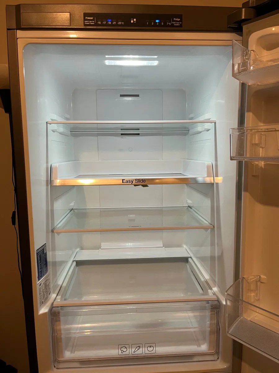 Samsung Silver Fridge Freezer - Image 4