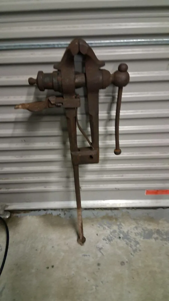 Blacksmiths vice